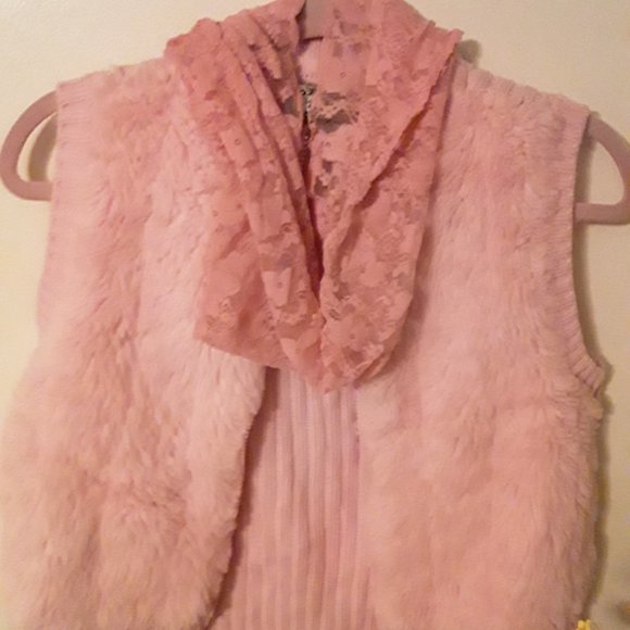 Pink Furry Front Sweater Vest Sz. M - Picture 2 of 8